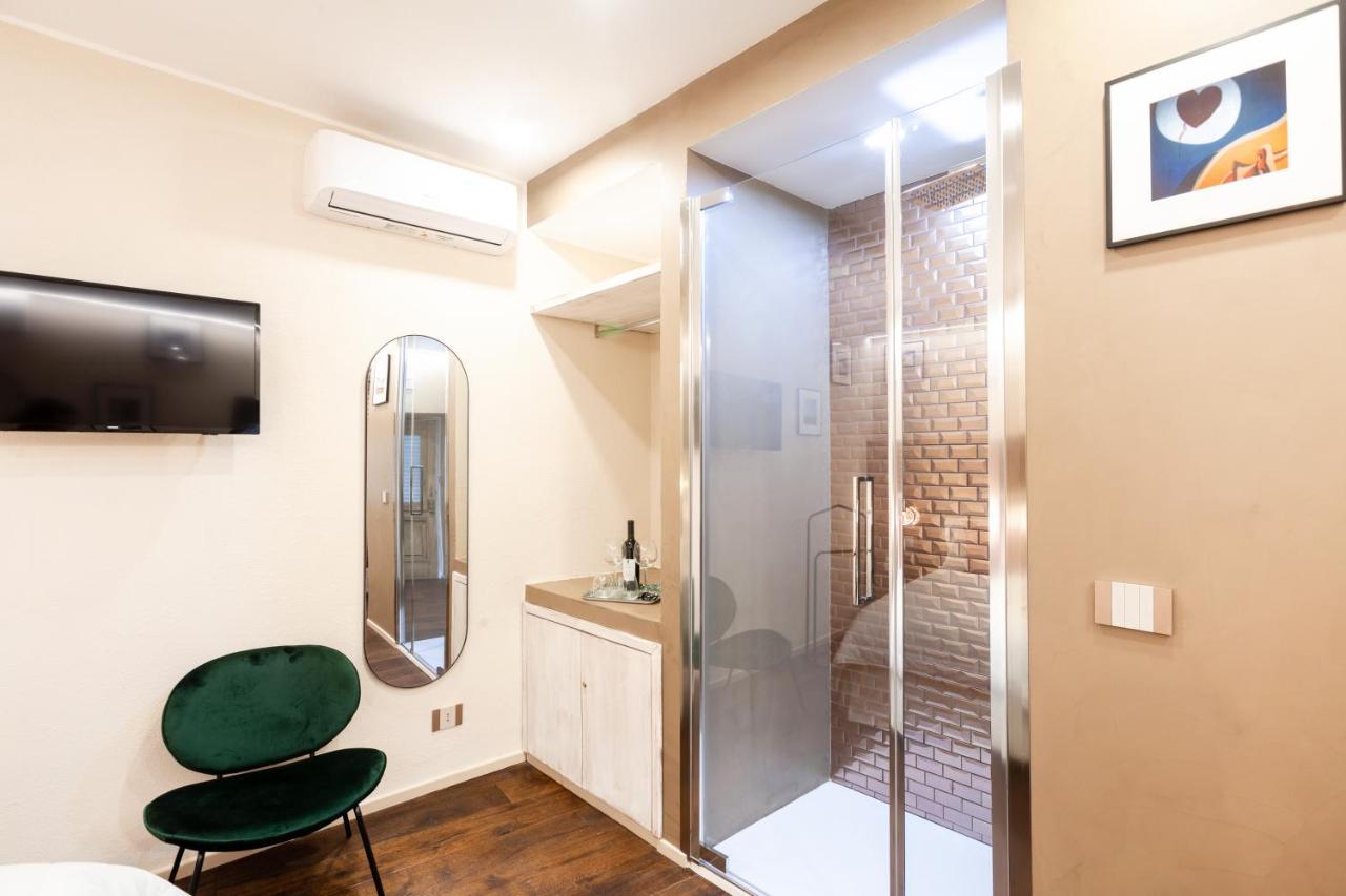 Tre36 - Smart & Design Room In The Old Center Bari Extérieur photo